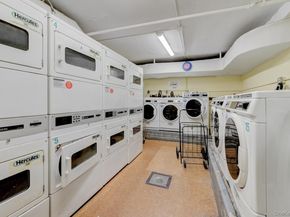 Undisclosed Address #924280, Kew Gardens NY 11415