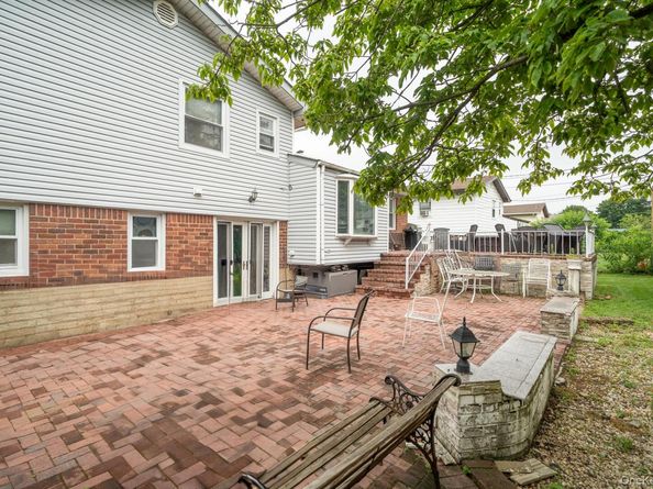 15 Jackie Drive, Westbury NY 11590