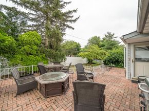 15 Jackie Drive, Westbury NY 11590