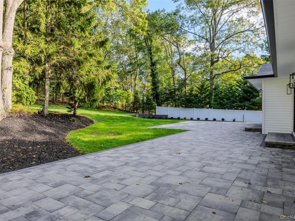 29 Seward Drive, Dix Hills NY 11746