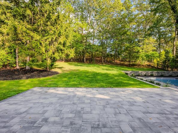 29 Seward Drive, Dix Hills NY 11746