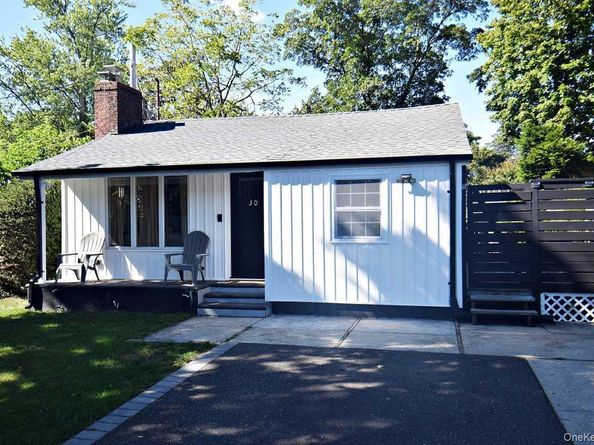 30 3rd Avenue, Huntington Station NY 11746