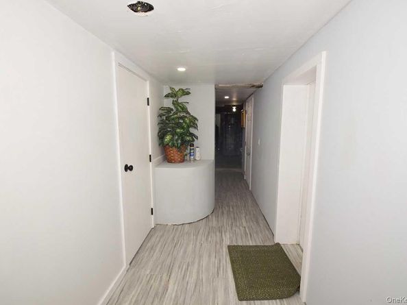 30 3rd Avenue, Huntington Station NY 11746