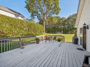 14 Huntingdale Way, Middle Island NY 11953