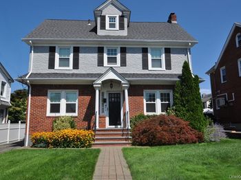 54 Lincoln Avenue