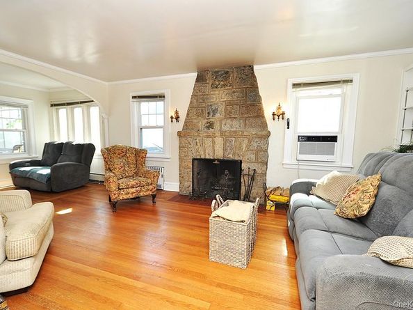 54 Lincoln Avenue, White Plains NY 10606