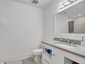 704 Breton Way 704, Glen Cove NY 11542