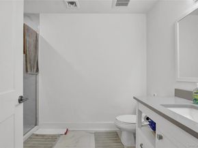 704 Breton Way 704, Glen Cove NY 11542