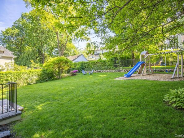 209 Pondfield Road W, Bronxville NY 10708