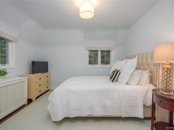 209 Pondfield Road W, Bronxville NY 10708