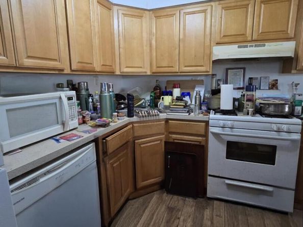 5 Bayview Avenue, Howard Beach NY 11414