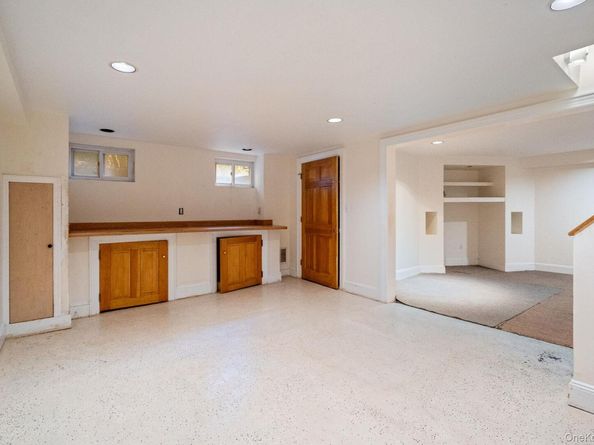 304 Kilburn Road S, Garden City NY 11530