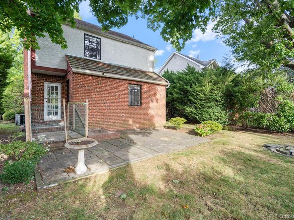 304 Kilburn Road S, Garden City NY 11530
