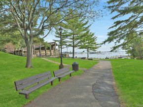 125 Sun Haven Drive, New Rochelle NY 10801