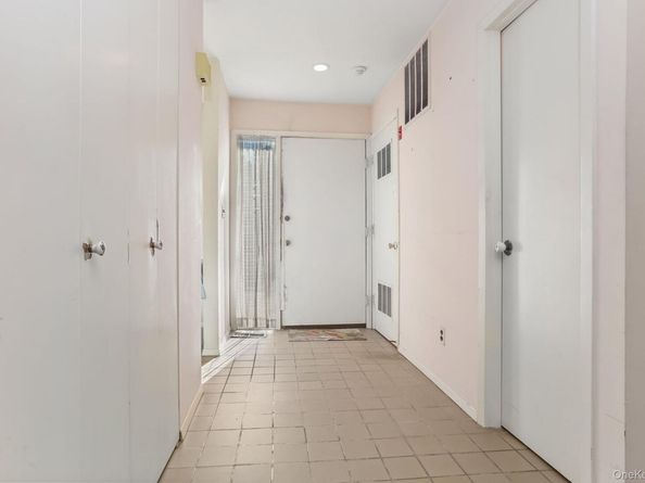 40 Pine Ridge Road, Larchmont NY 10538