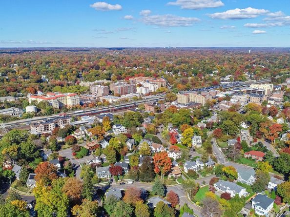 40 Pine Ridge Road, Larchmont NY 10538