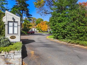 40 Pine Ridge Road, Larchmont NY 10538