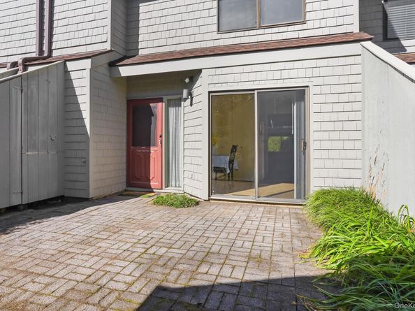 40 Pine Ridge Road, Larchmont NY 10538