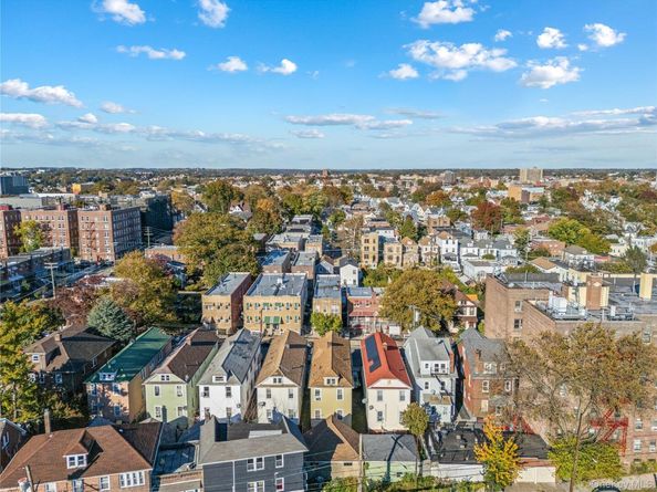 820 Penfield Street, Bronx NY 10470