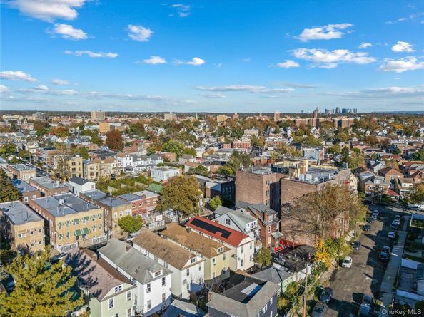 820 Penfield Street, Bronx NY 10470