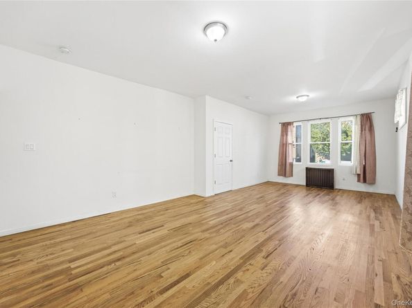 820 Penfield Street, Bronx NY 10470