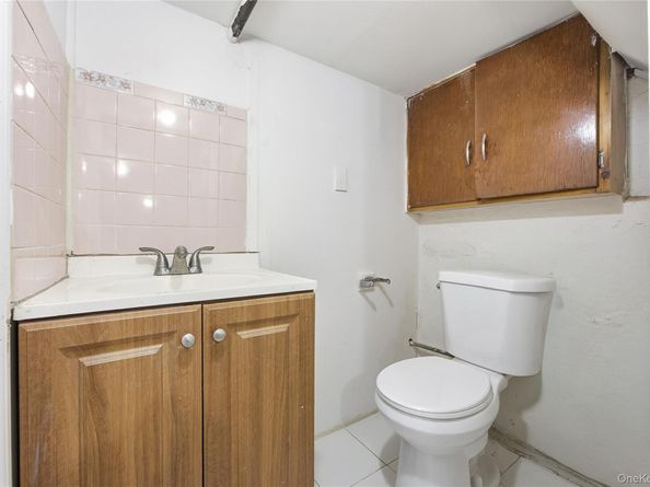 820 Penfield Street, Bronx NY 10470