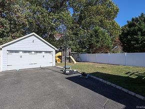 22 Davenport Place, Bellmore NY 11710