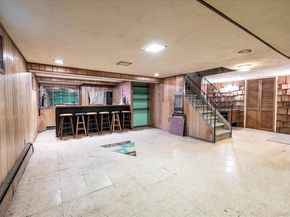 8 Keats Place, Greenlawn NY 11740