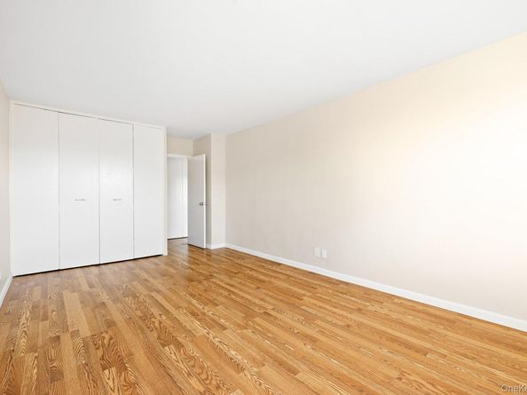 555 Kappock Street 12J, Bronx NY 10463