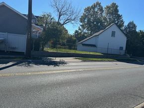 215 Conklin Street, Farmingdale NY 11735