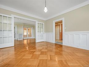 215 Conklin Street, Farmingdale NY 11735