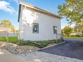 215 Conklin Street, Farmingdale NY 11735