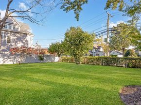 215 Conklin Street, Farmingdale NY 11735
