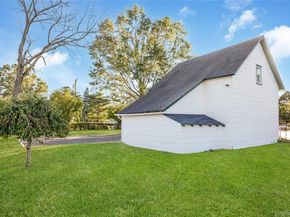 215 Conklin Street, Farmingdale NY 11735