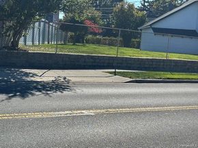 215 Conklin Street, Farmingdale NY 11735