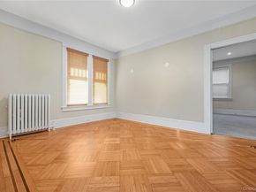 215 Conklin Street, Farmingdale NY 11735