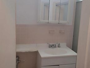 151-15 84 Street 6D, Howard Beach NY 11414