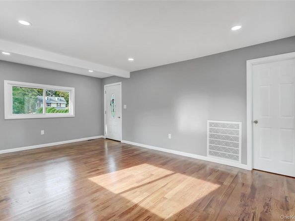 239 Bayview Avenue, East Patchogue NY 11772