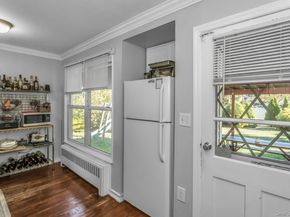 17 Linwood Place, Massapequa Park NY 11762