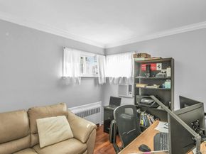 17 Linwood Place, Massapequa Park NY 11762