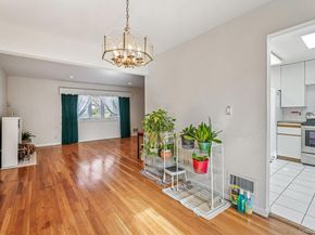 71 Dora Lane, New Rochelle NY 10804