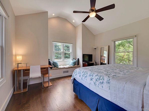 450 Sterling Woods Lane, Southold NY 11971