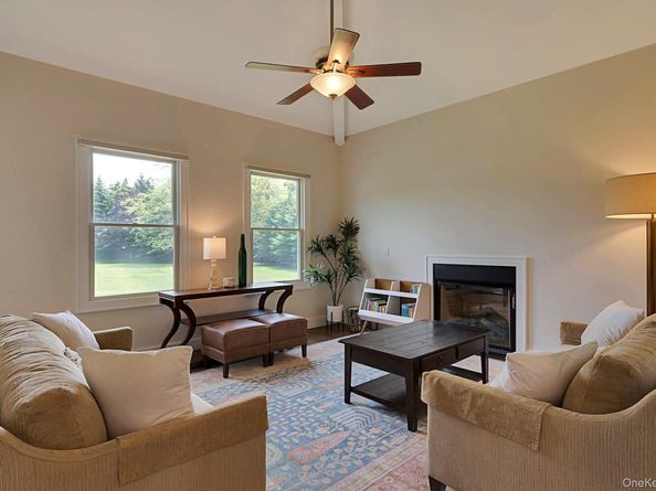 450 Sterling Woods Lane, Southold NY 11971