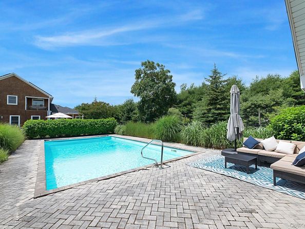 450 Sterling Woods Lane, Southold NY 11971