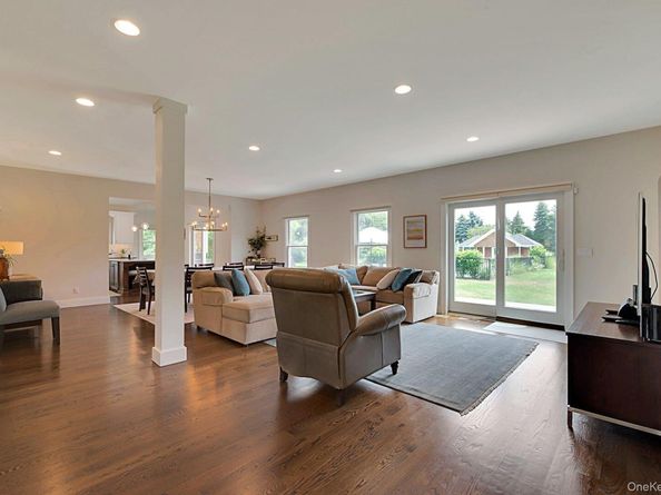 450 Sterling Woods Lane, Southold NY 11971