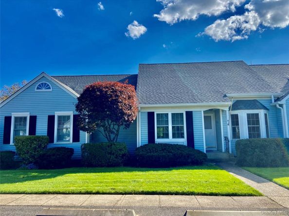 2555 Youngs Avenue 17D, Southold NY 11971