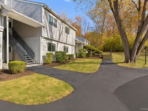 148 Flintlock Way D, Yorktown Heights NY 10598