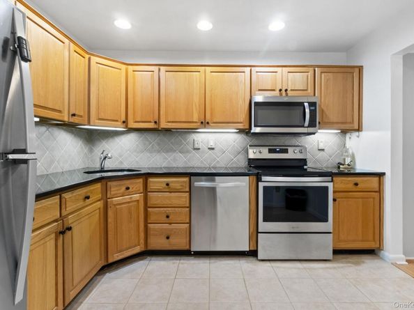 148 Flintlock Way D, Yorktown Heights NY 10598