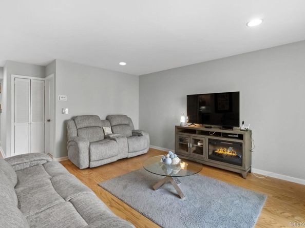 148 Flintlock Way D, Yorktown Heights NY 10598