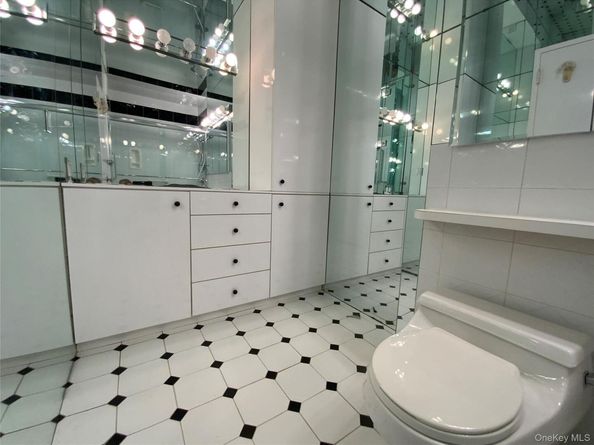 27010 Grand Central Parkway 22S, Floral Park NY 11005